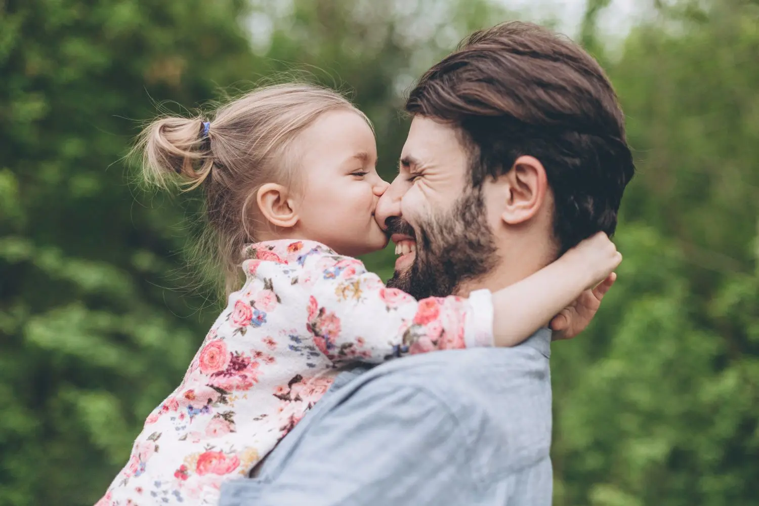 absolute-dna-father-and-daughter-contact-us-webp